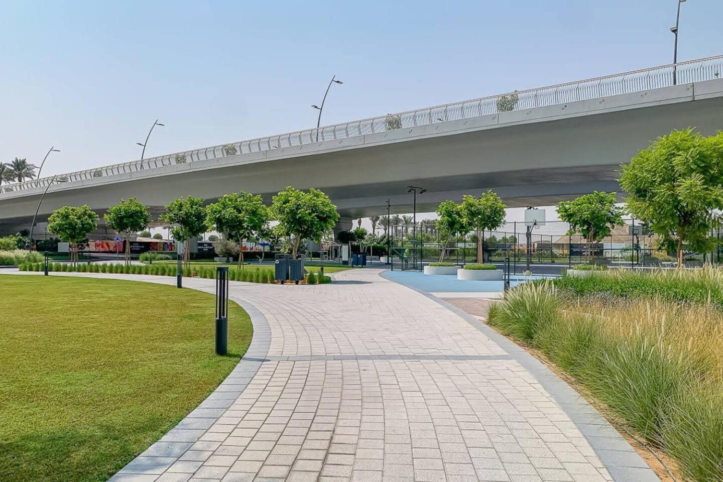 Primestay - Breeze At Creek Beach 1br In Creek Harbour With Private Beach Apartment *